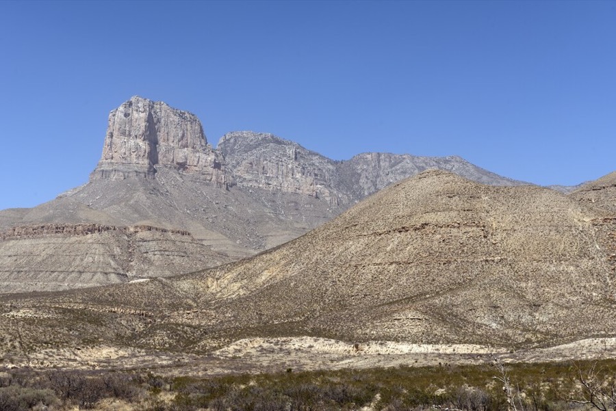 瓜达卢佩山和埃尔卡皮坦峰（El Capitan）