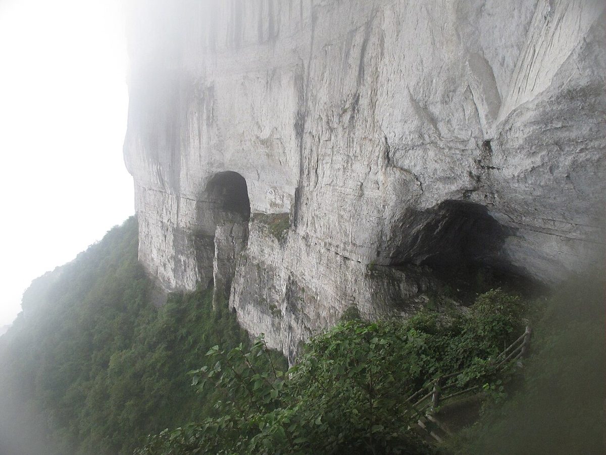 Mount Jinfo