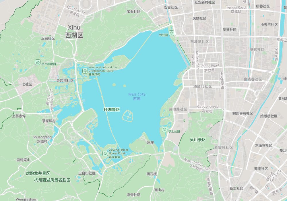 시후: 쑤디와 바이디, 싼탄인웨, 취위안의 연꽃 정원, 화강의 물고기 공원. 동쪽 기슭은 항저우 옛 시가지